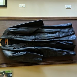 Ladies 2xl black long leather coat